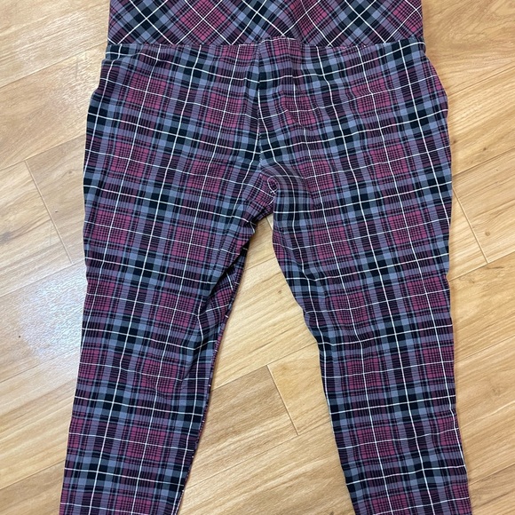 TORRID Tartan Plaid Pixie Pull On Pants Size L - Picture 3 of 5